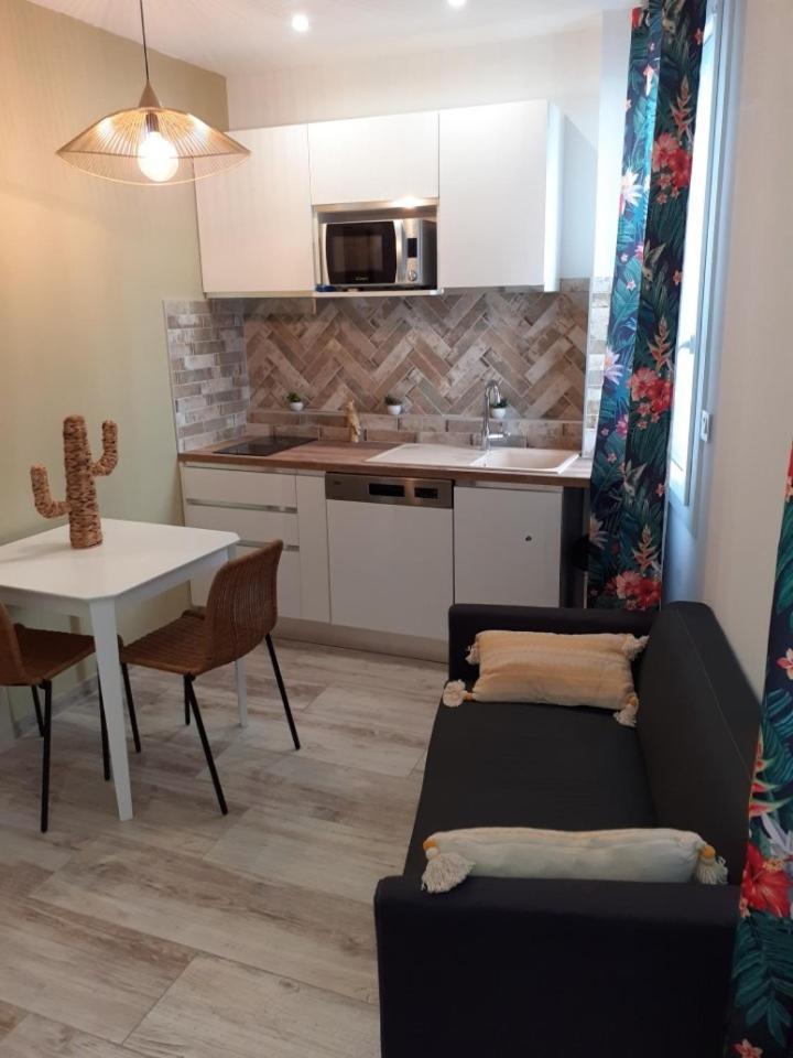 Le Studio D'Auguste- Coeur De Nimes-Chaleureux-Emplacement Ideal 외부 사진