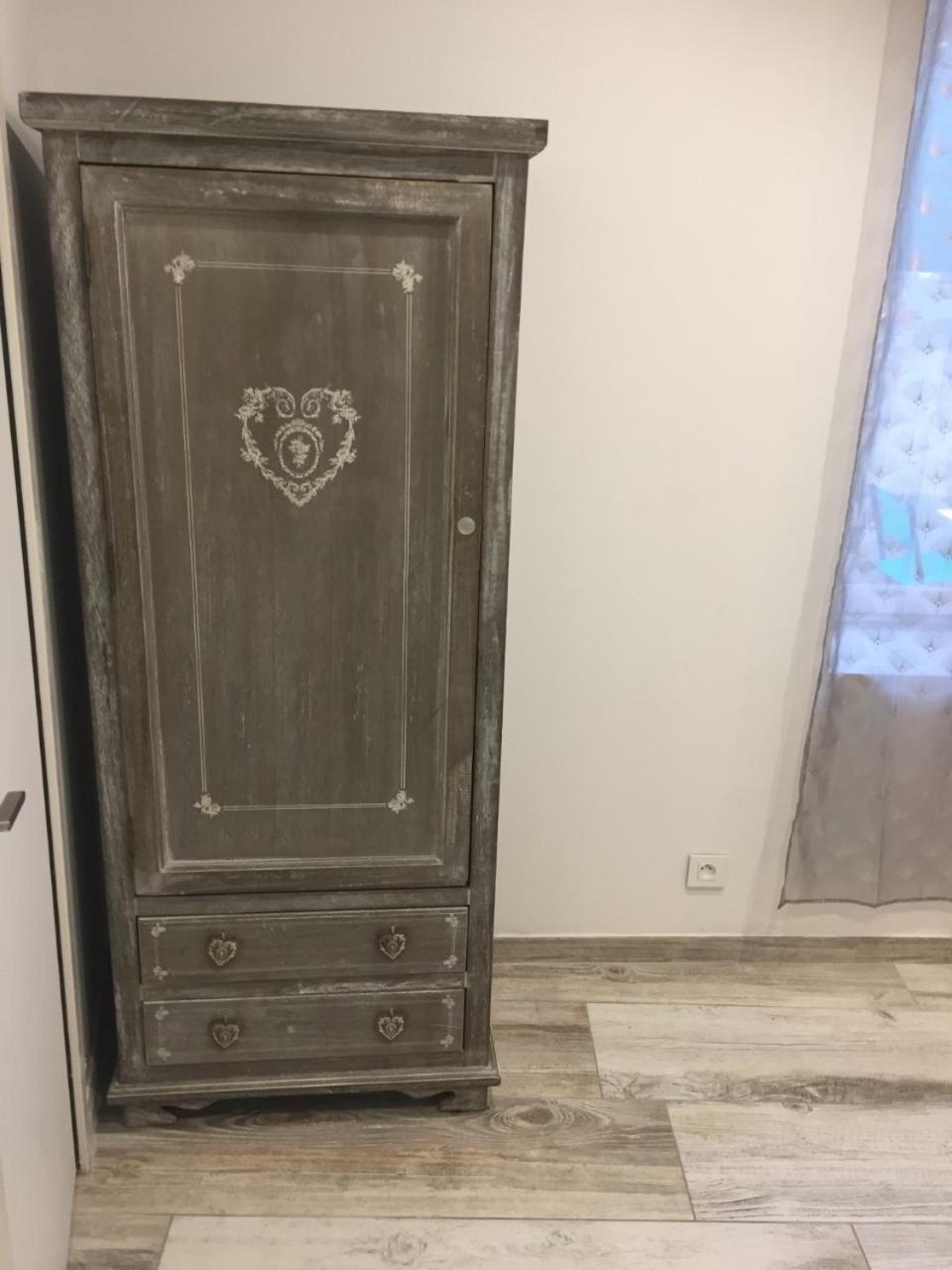 Le Studio D'Auguste- Coeur De Nimes-Chaleureux-Emplacement Ideal 외부 사진